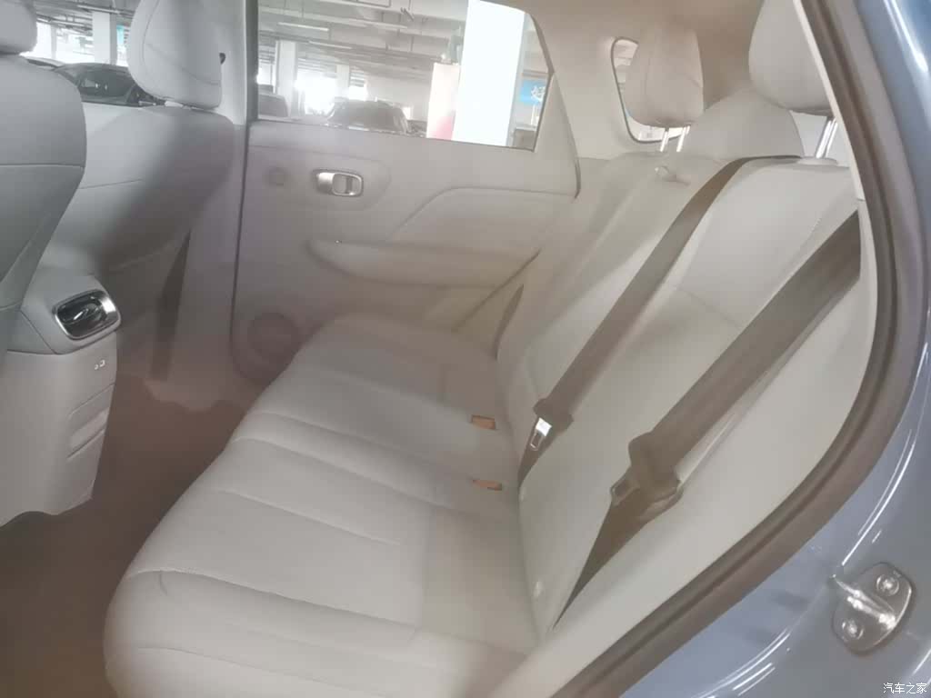 Leapmotor B10, 2025 17