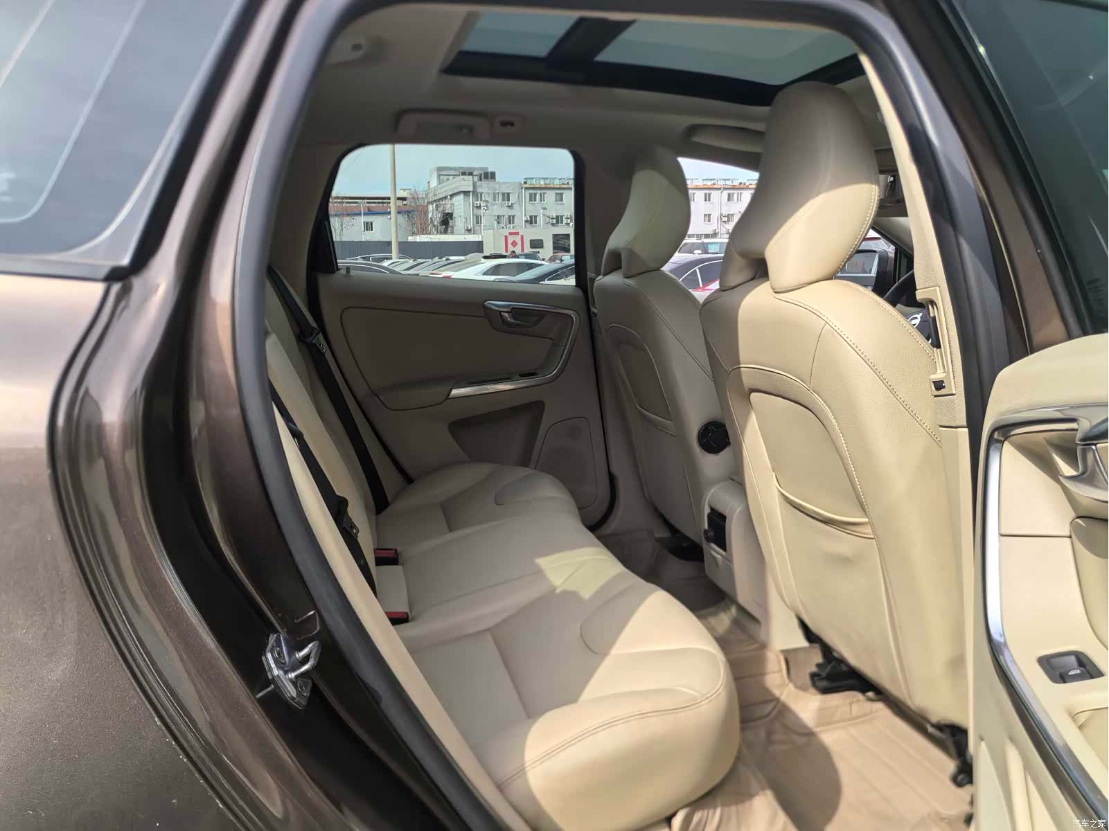 Volvo XC60, 2014 12