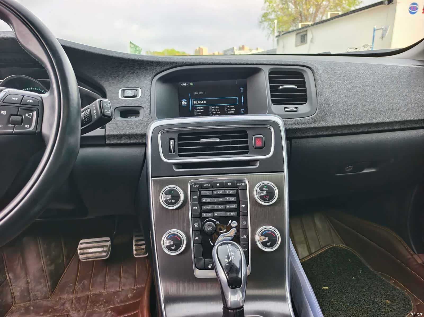 Volvo V60, 2014 13
