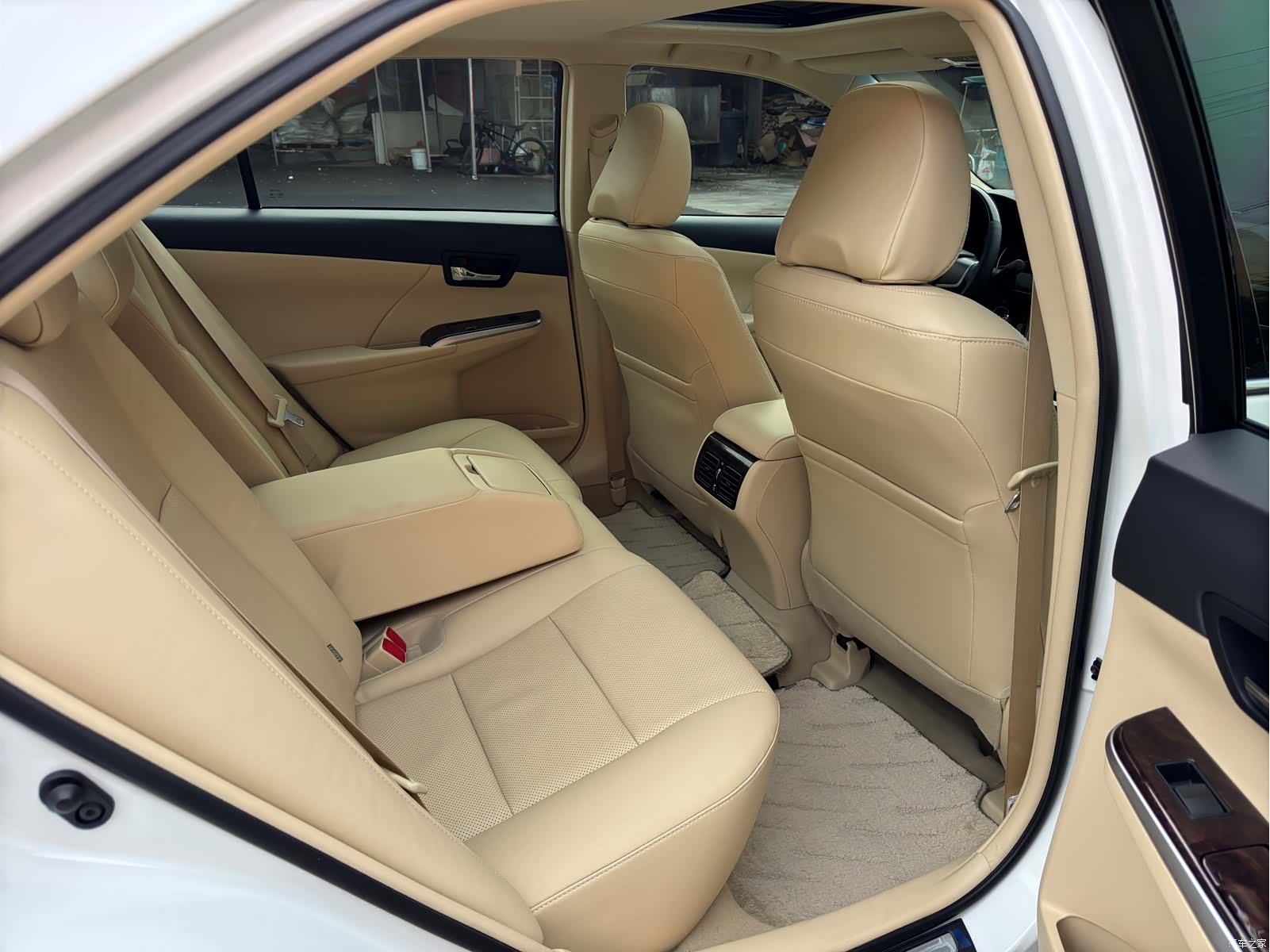 Toyota Camry, 2017 21