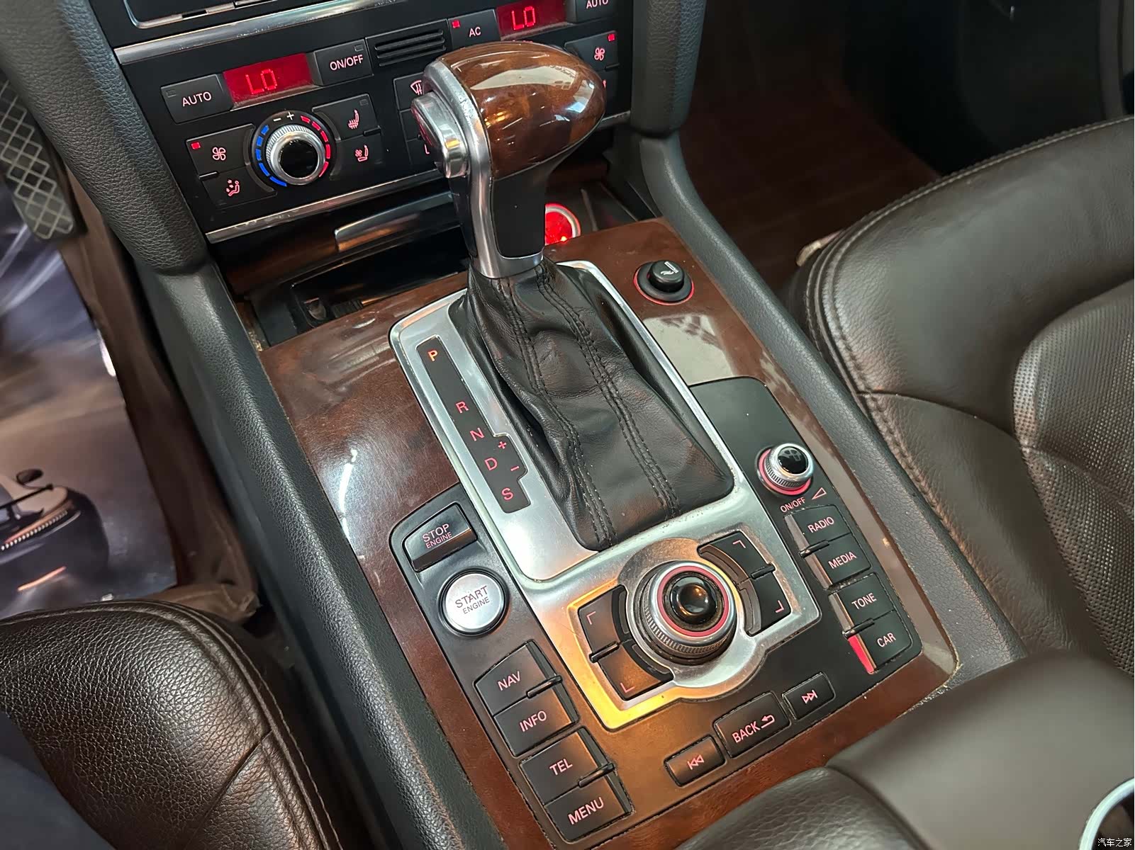 Audi Q7, 2012 12