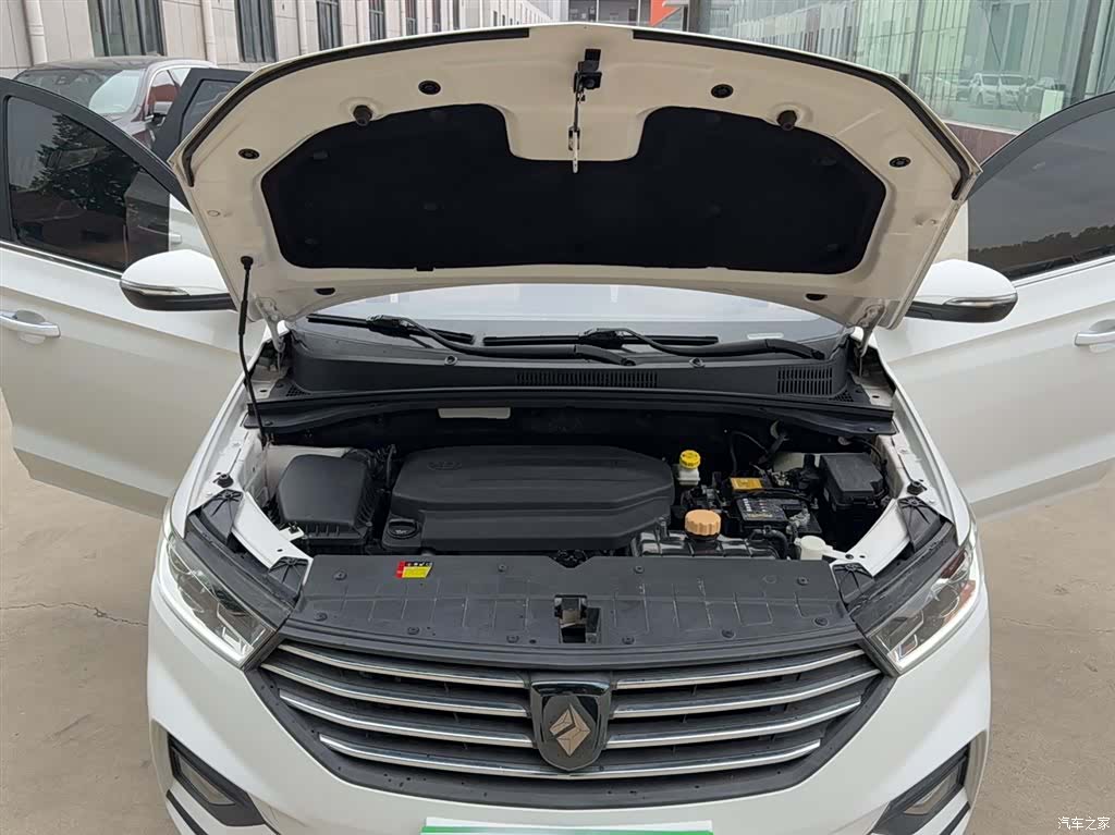 Wuling 360, 2019 18