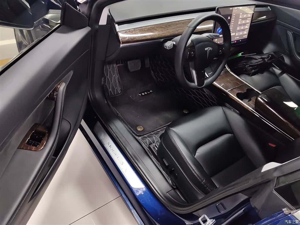 Tesla Model 3, 2020 16