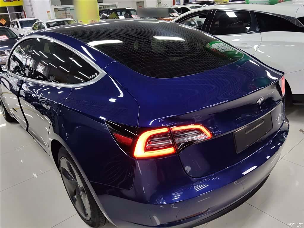 Tesla Model 3, 2020 все фото