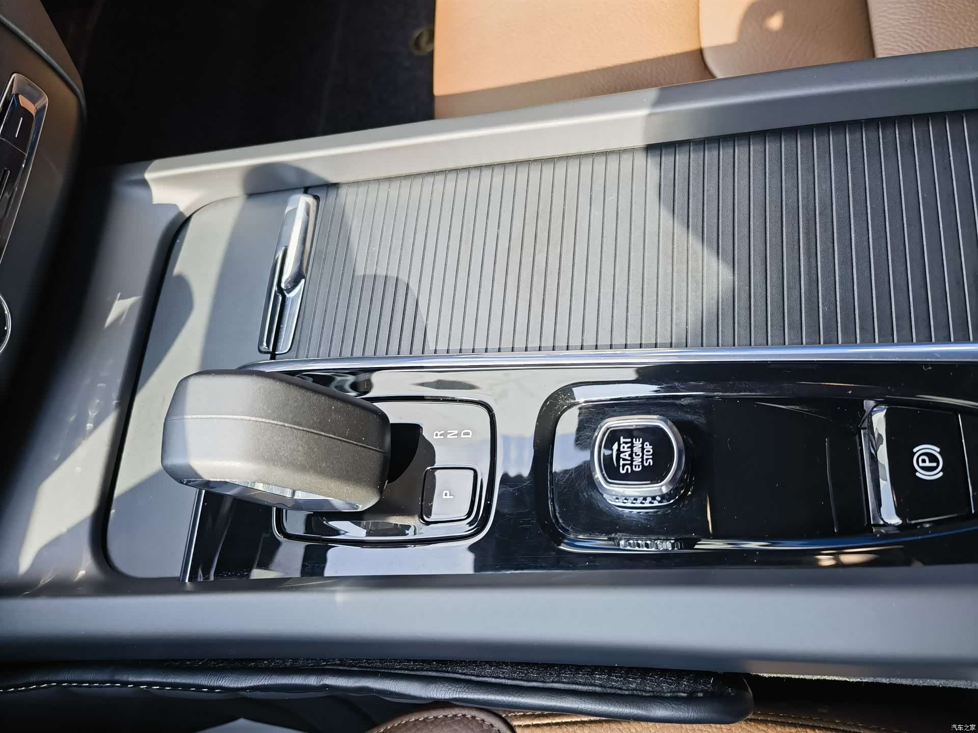 Volvo XC60, 2022 8