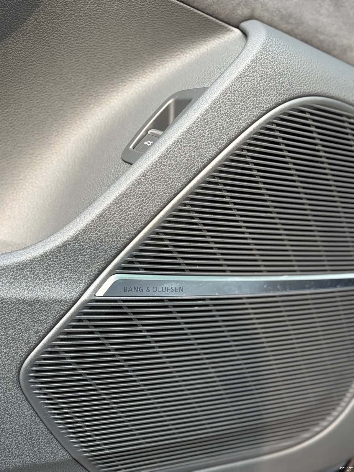 Audi Q7, 2025 18