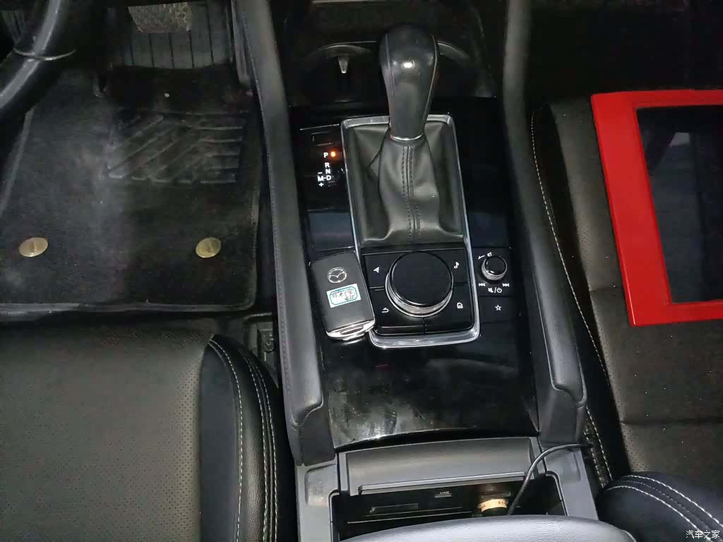 Mazda Mazda3, 2021 10