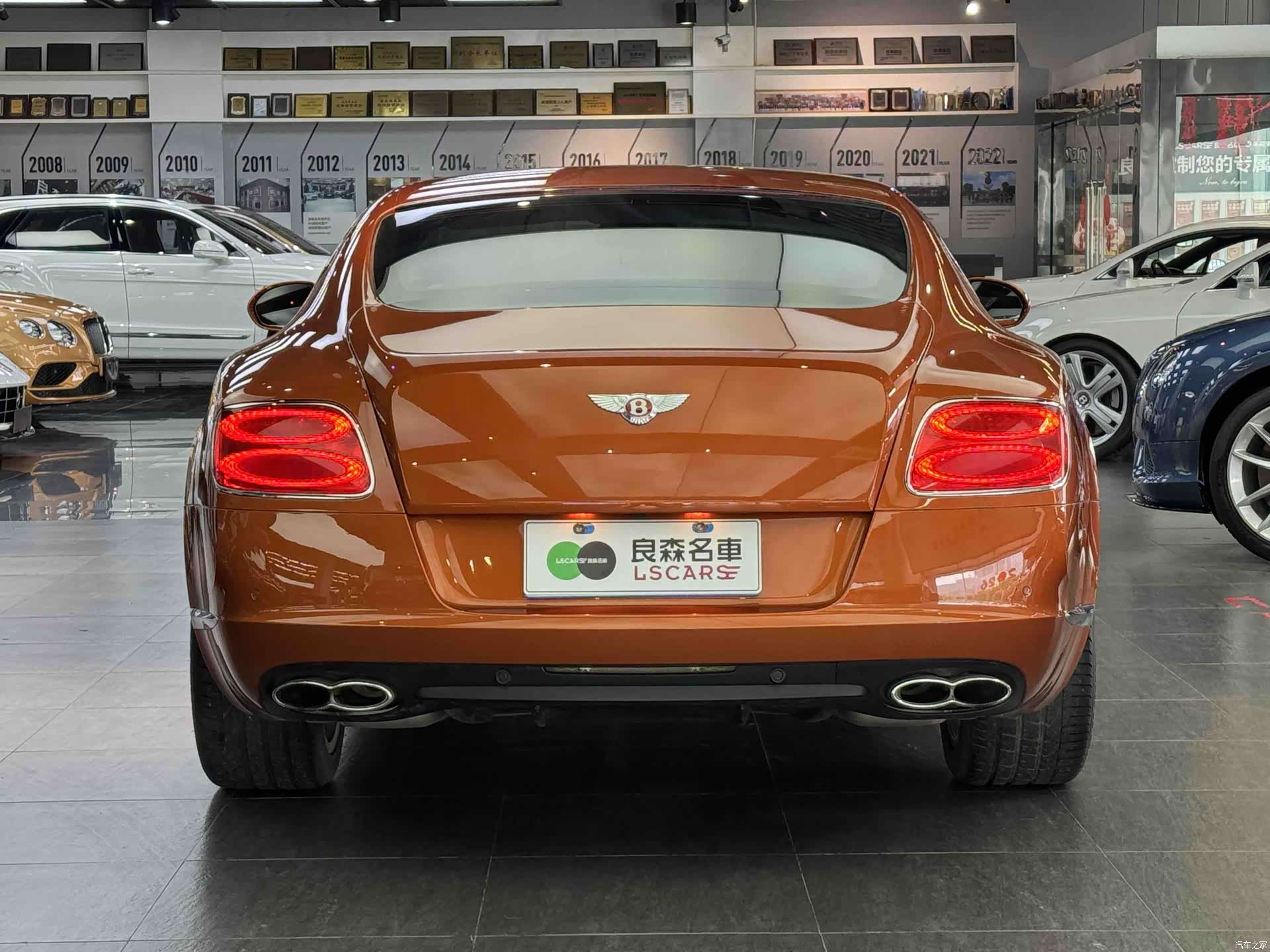 Bentley Continental GT, 2017 все фото