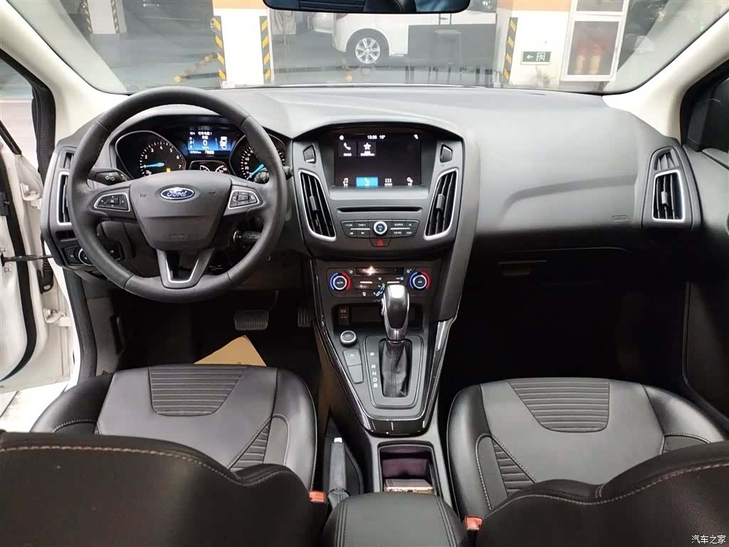 Ford Focus, 2017 все фото