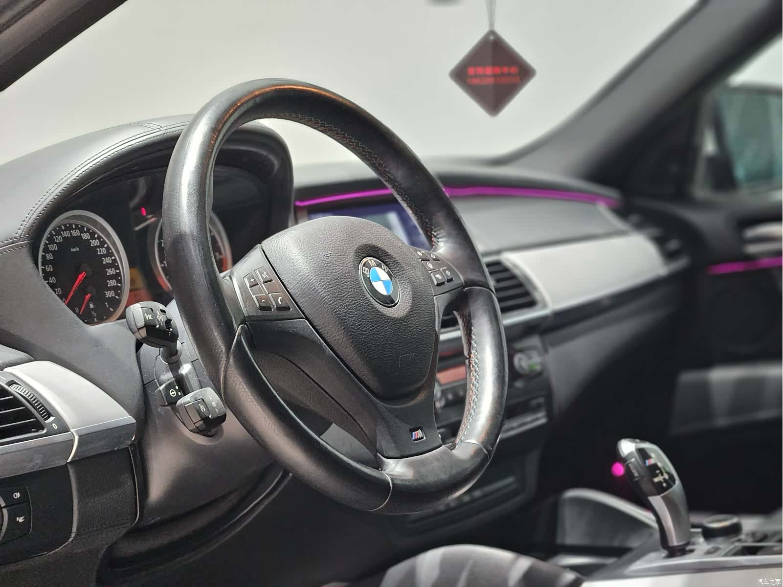 BMW X6, 2010 7