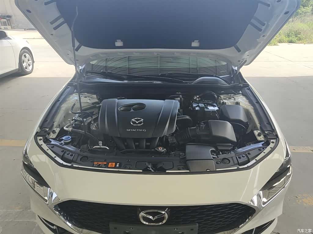 Mazda Mazda3, 2025 20