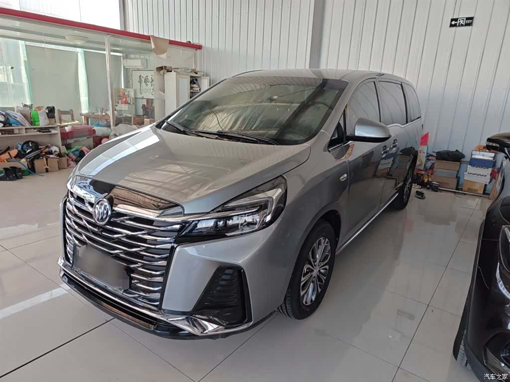 Buick GL8, 2023 1