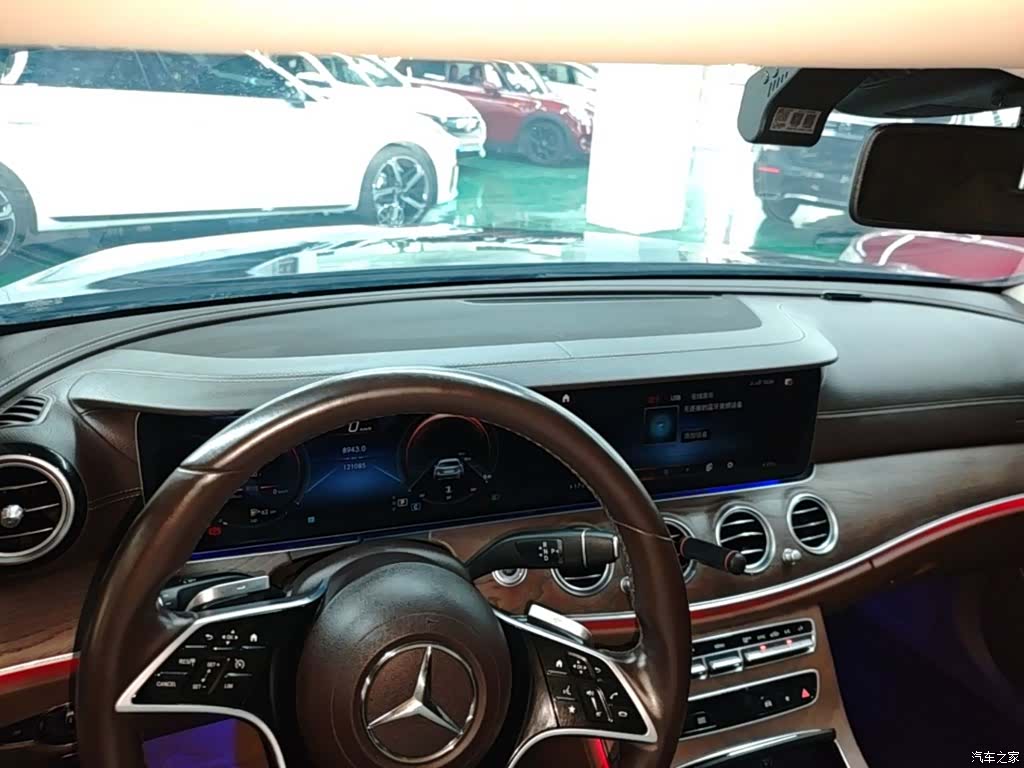 Mercedes-Benz E-Class, 2022 10