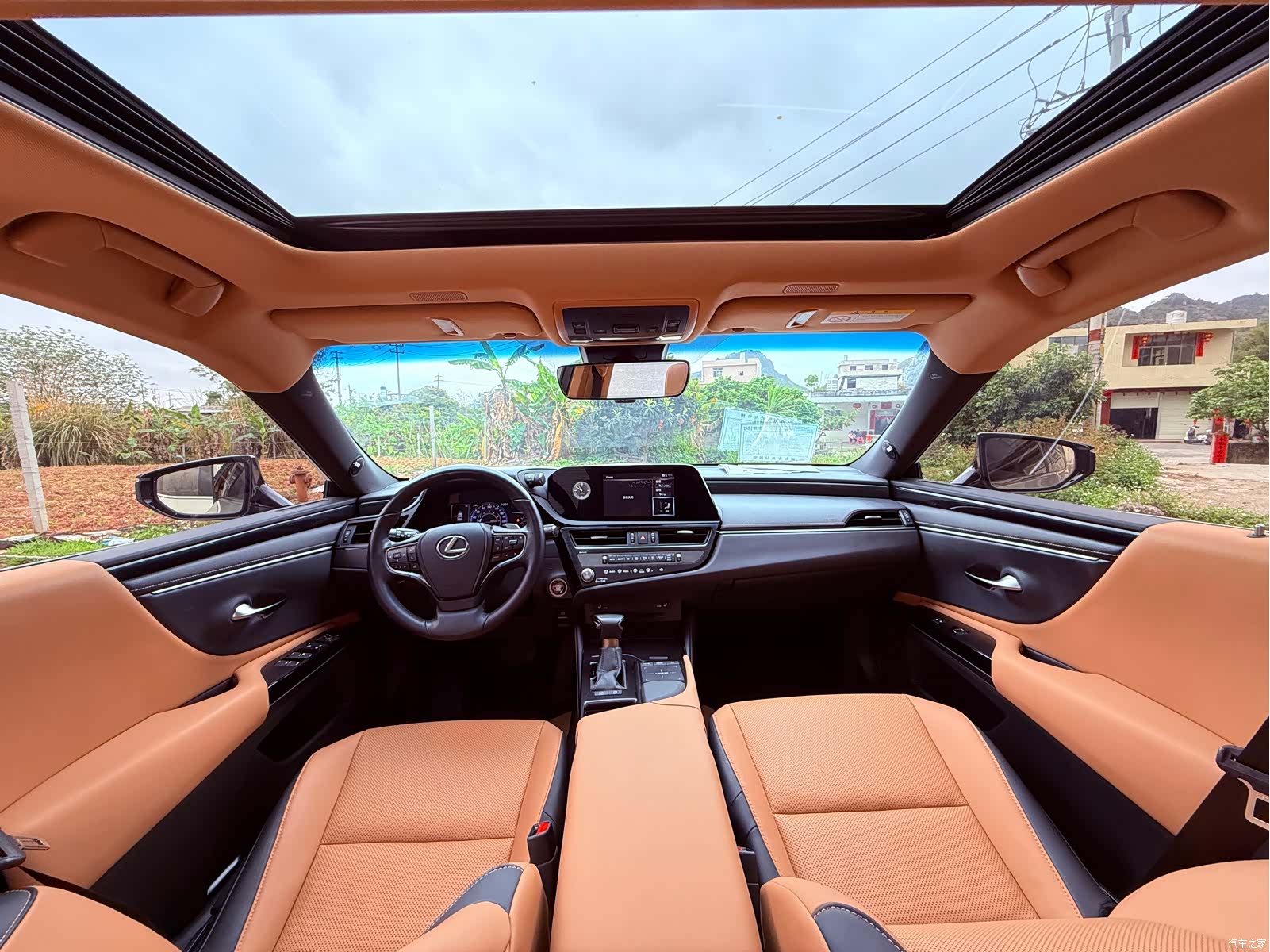 Lexus ES, 2022 21