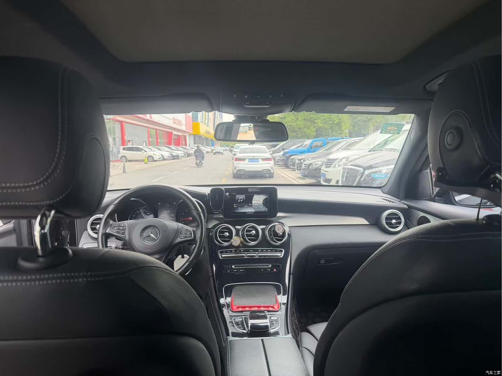 Mercedes-Benz GLC, 2016 9