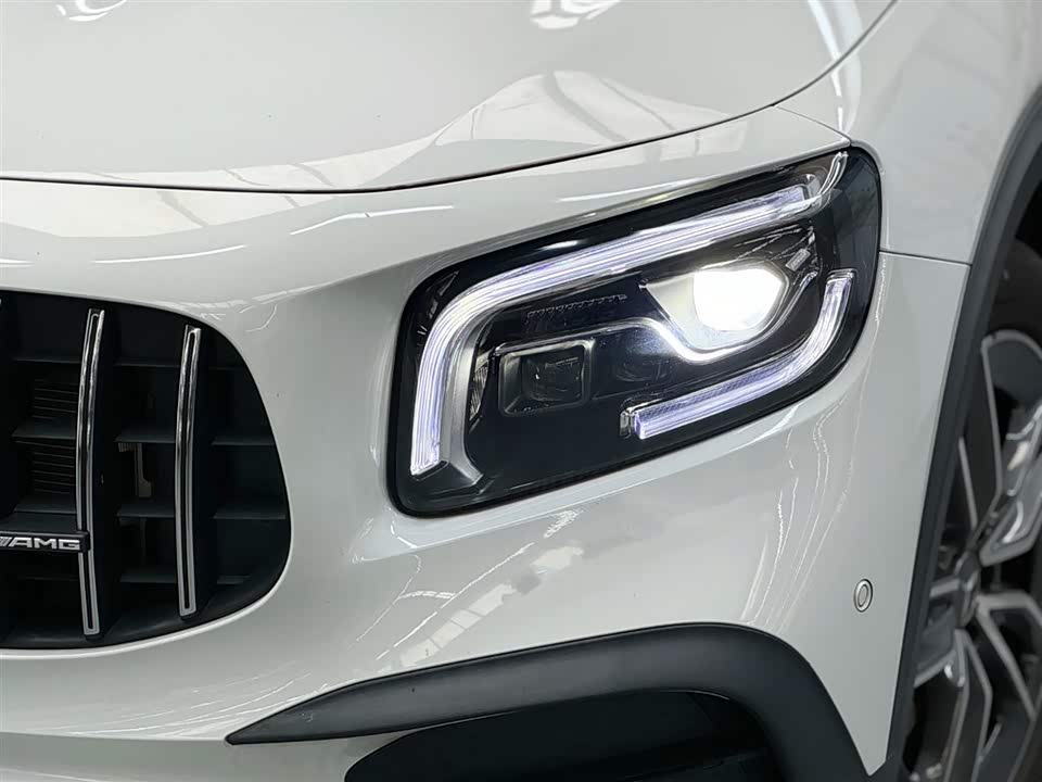 Mercedes-Benz GLB AMG