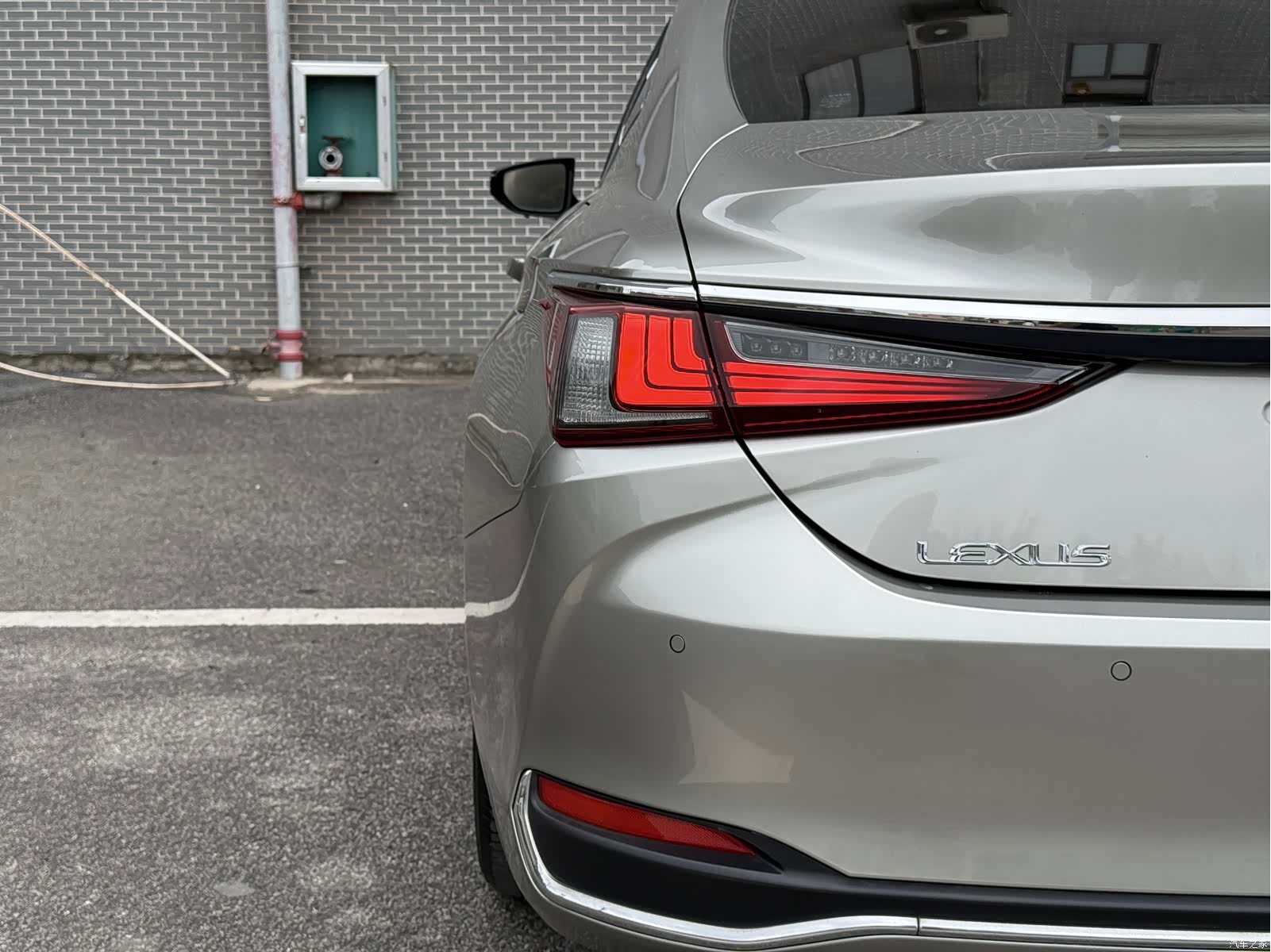 Lexus ES, 2022 18
