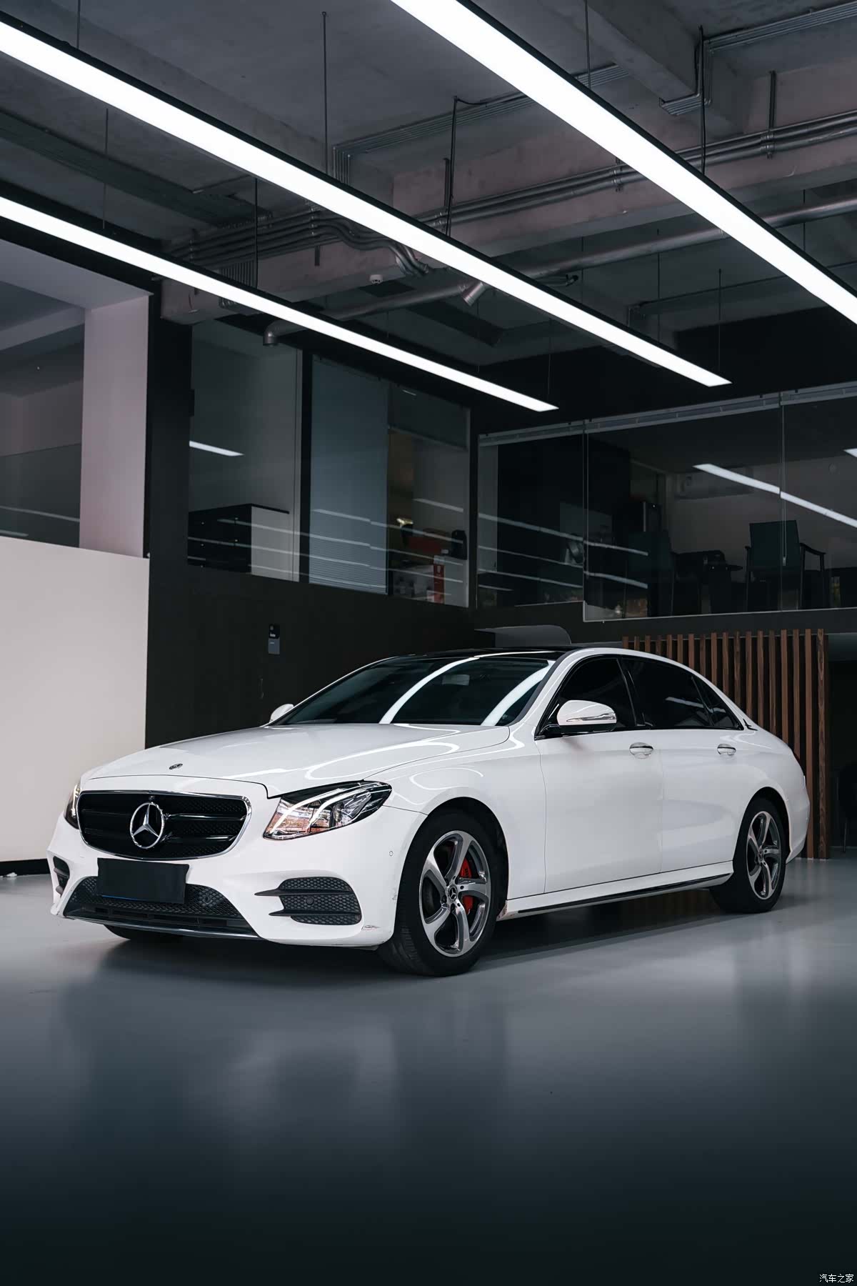 Mercedes-Benz E-Class, 2018 1