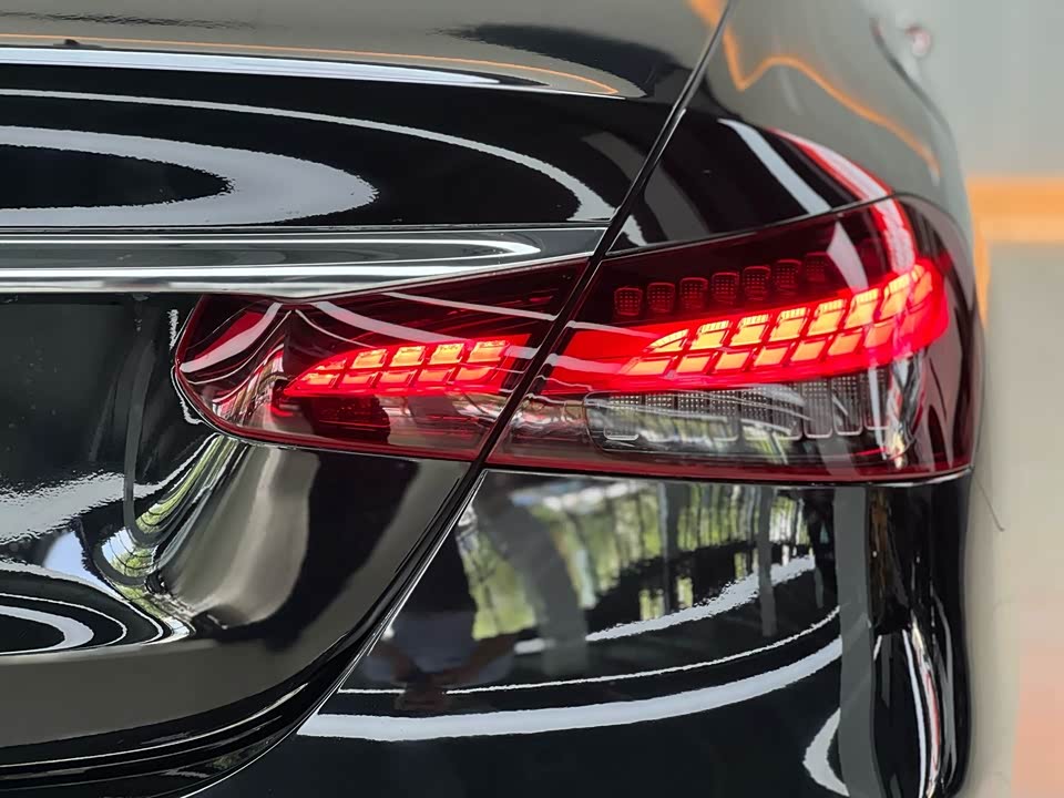 Mercedes-Benz E-class Mercedes-Benz E-class