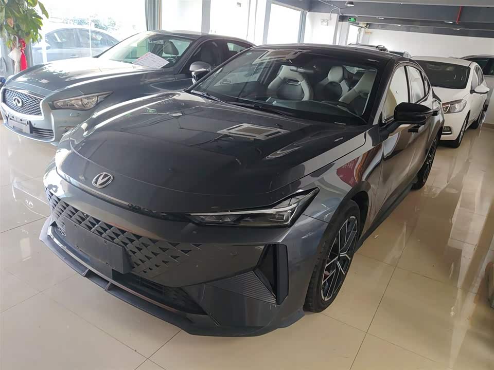 Changan UNI-V Smart iDD