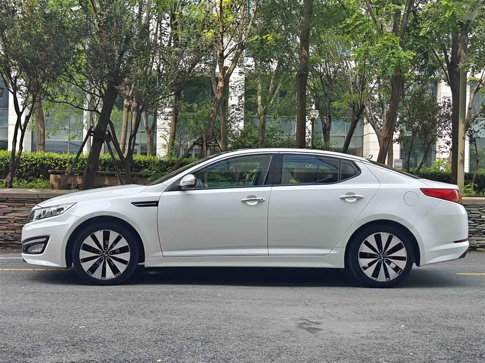 Kia K5 Kia K5