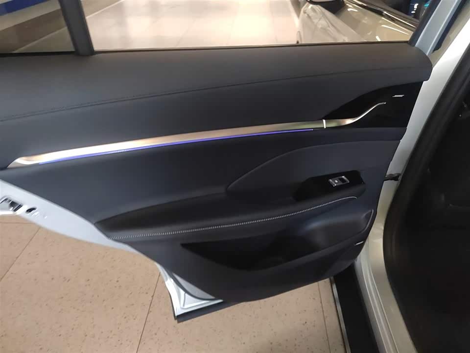 Roewe RX5 MAX Roewe RX5 MAX
