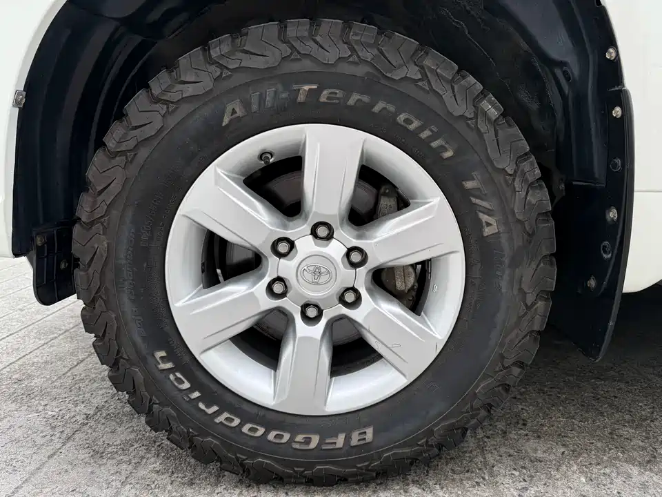 Toyota Prado
