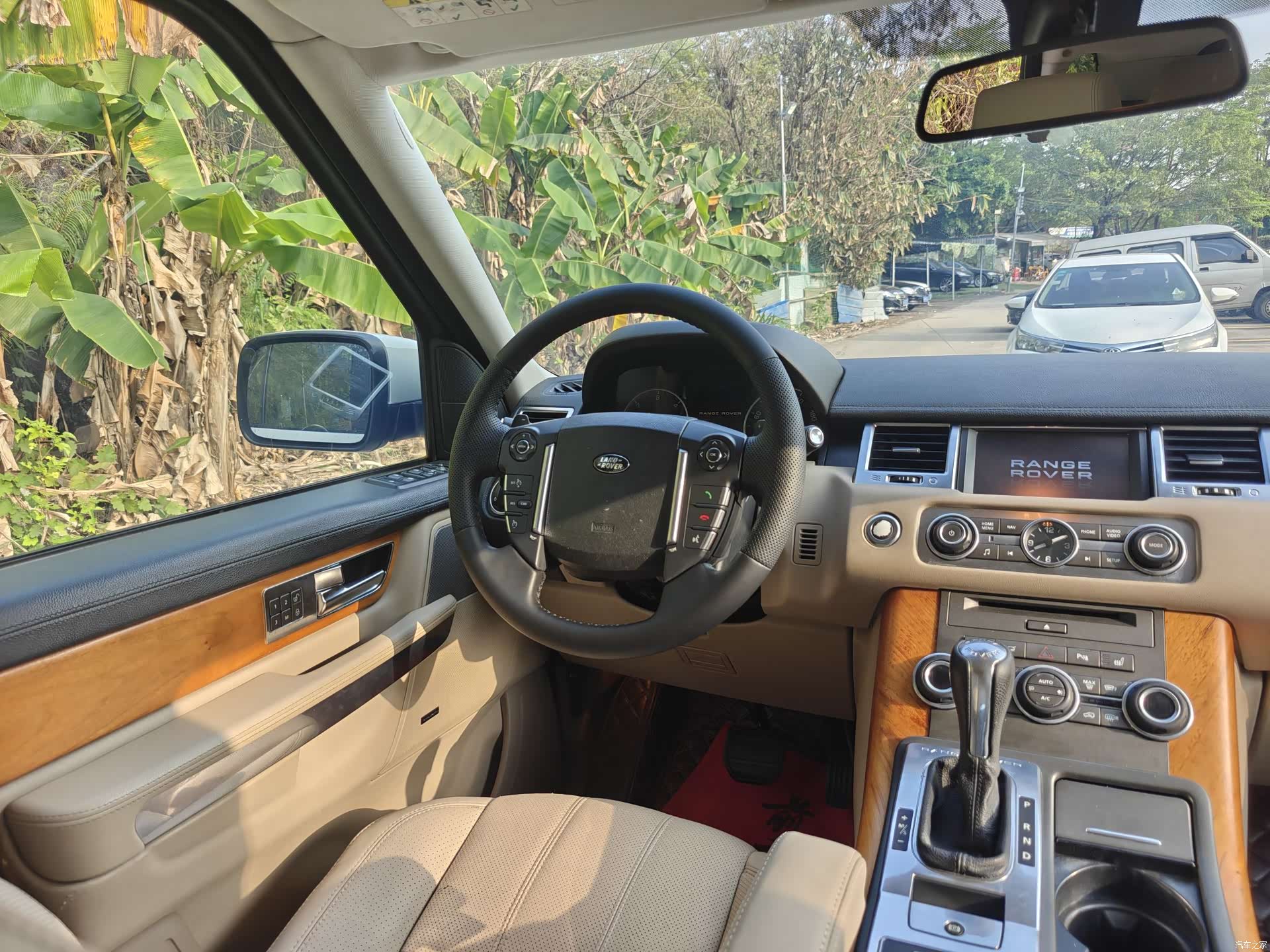 Land Rover Range Rover, 2011 12