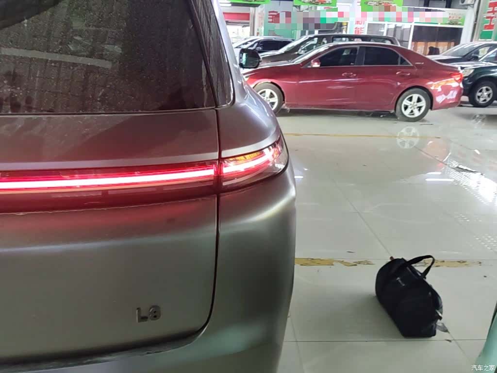 Li Auto L8, 2022 8