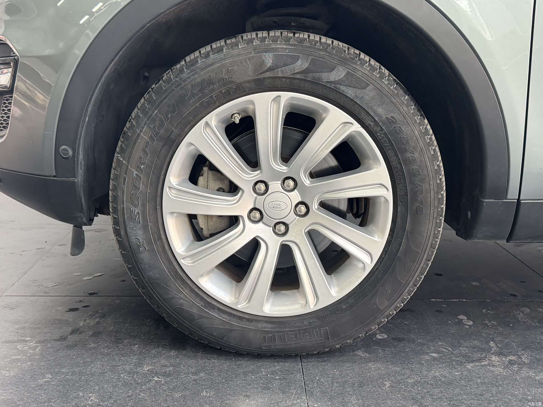 Land Rover Discovery, 2018 4