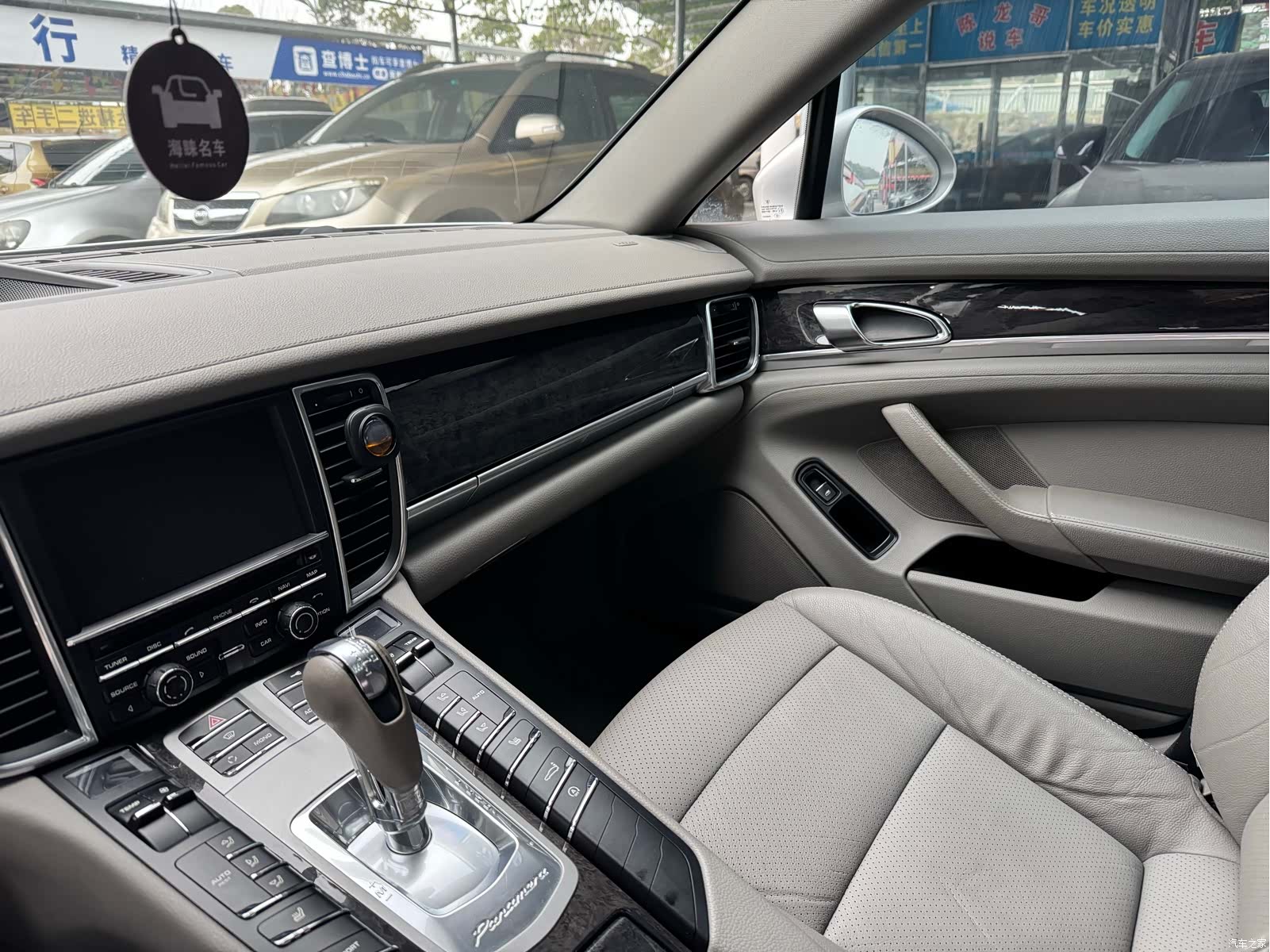 Porsche Panamera, 2011 7