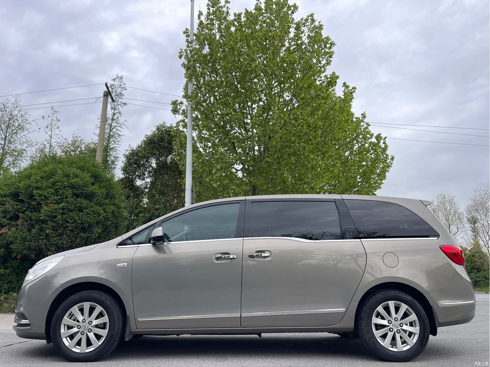 Buick GL8, 2018 4