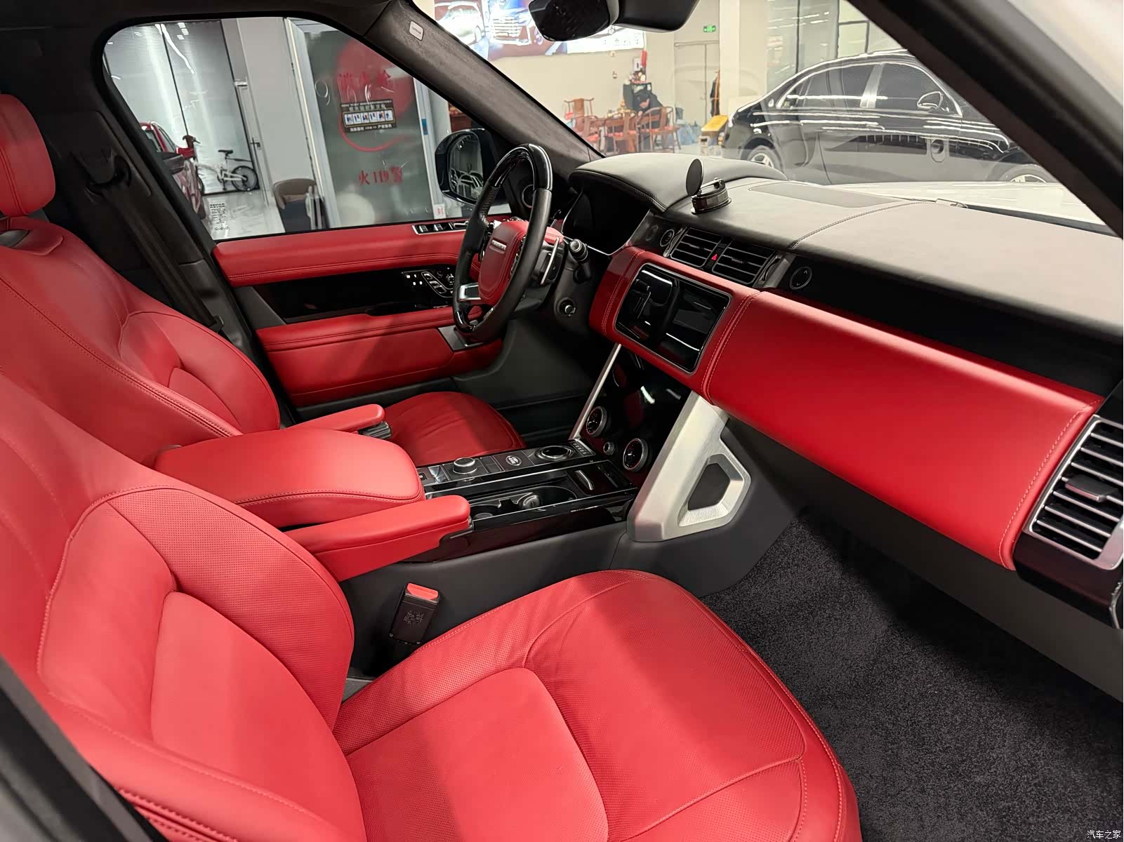 Land Rover Range Rover, 2022 12