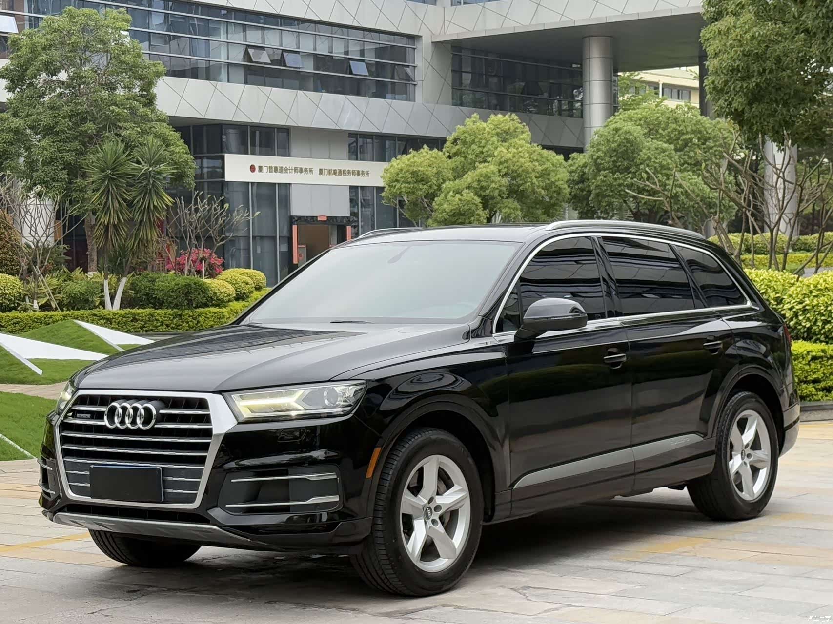 Audi Q7, 2018 1