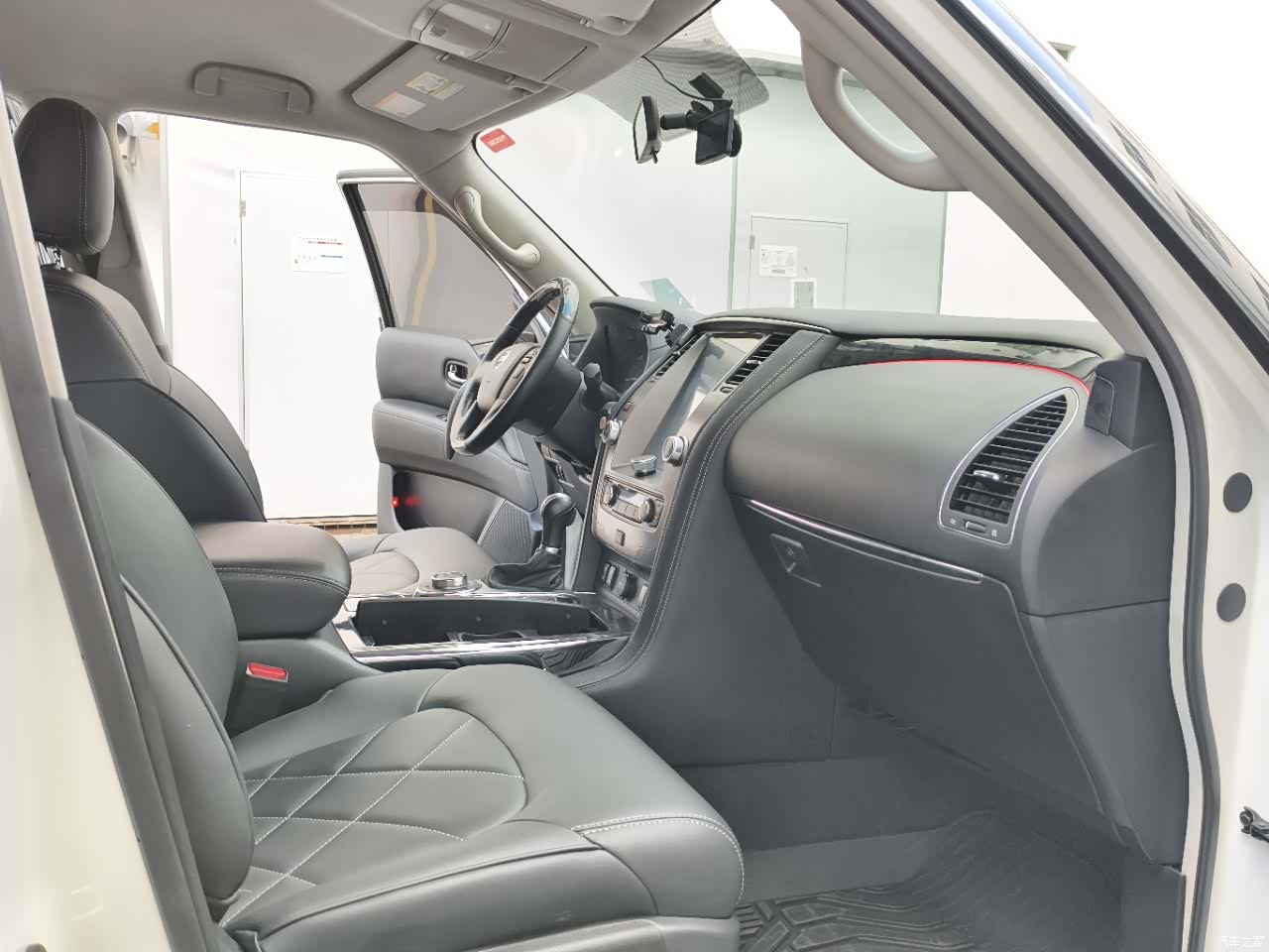 Nissan Patrol, 2019 11