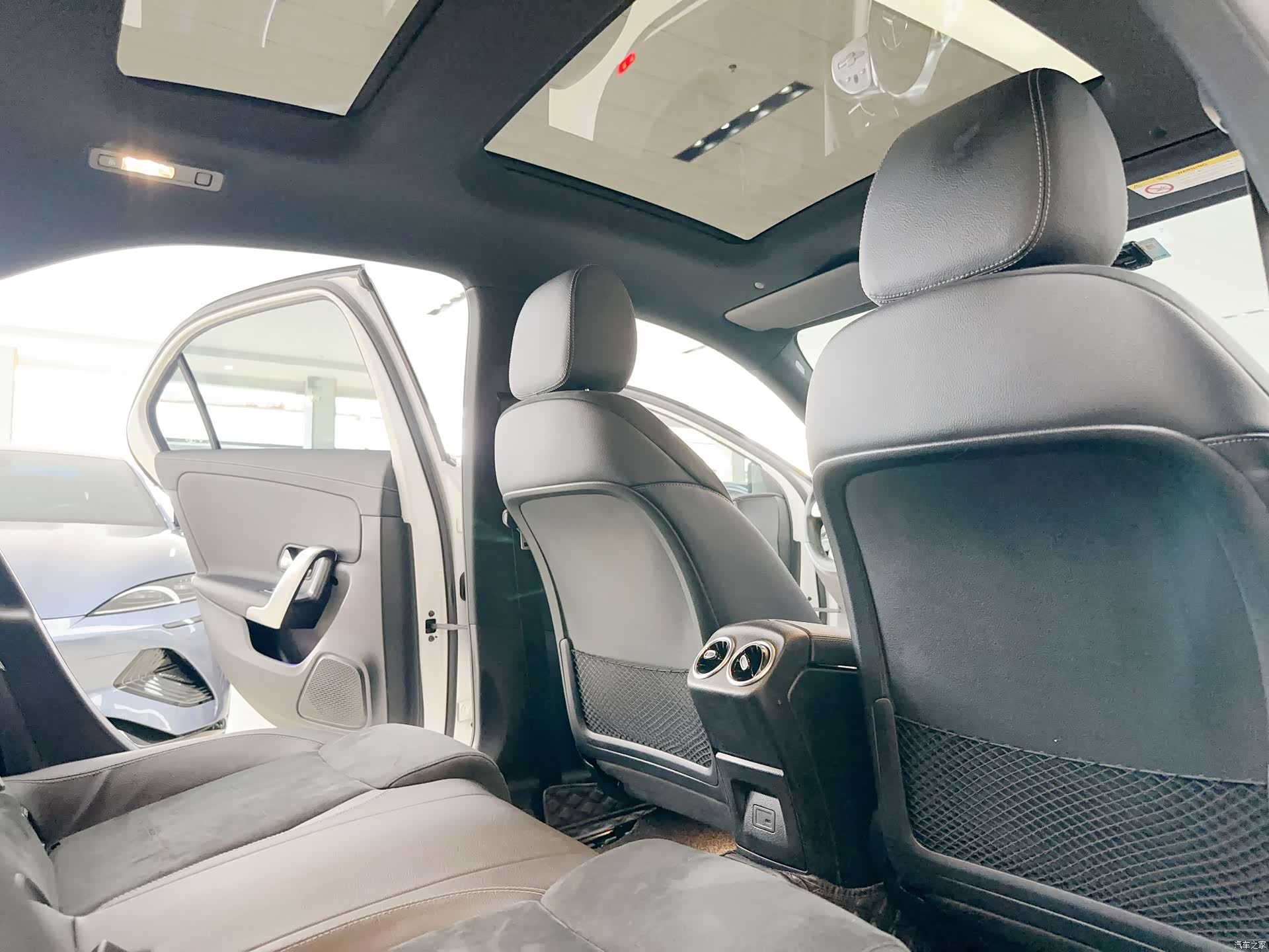 Mercedes-Benz A-Class, 2021 15