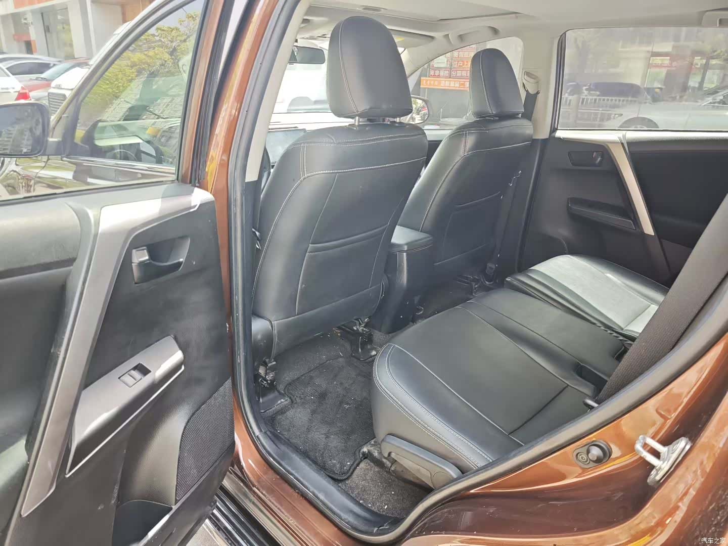 Toyota RAV4, 2018 9