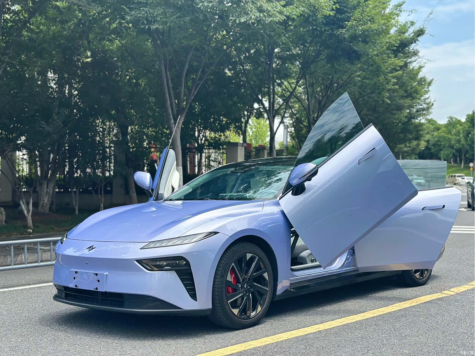 DongFeng eπ007, 2024 1