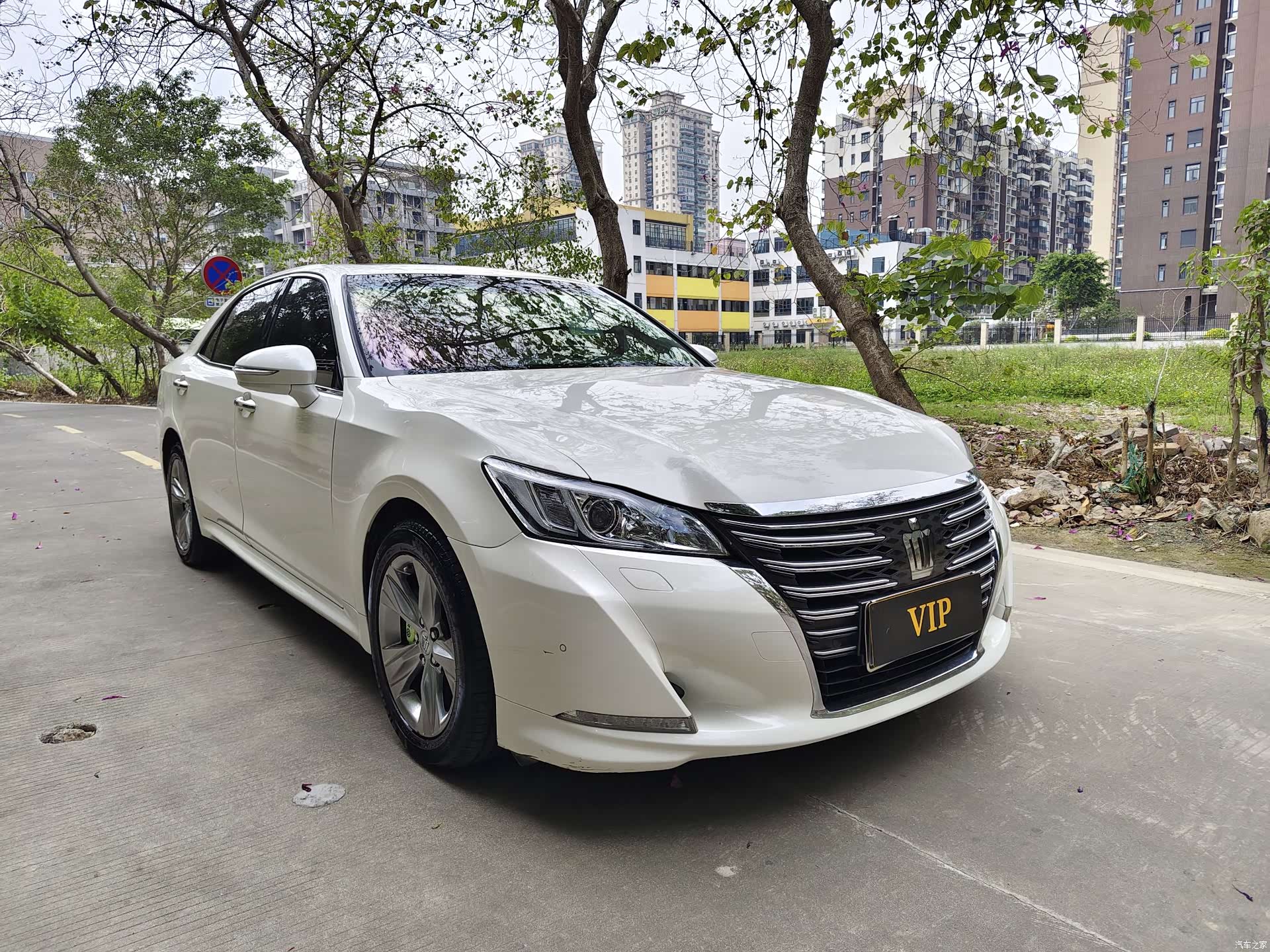 Toyota Crown, 2016 2