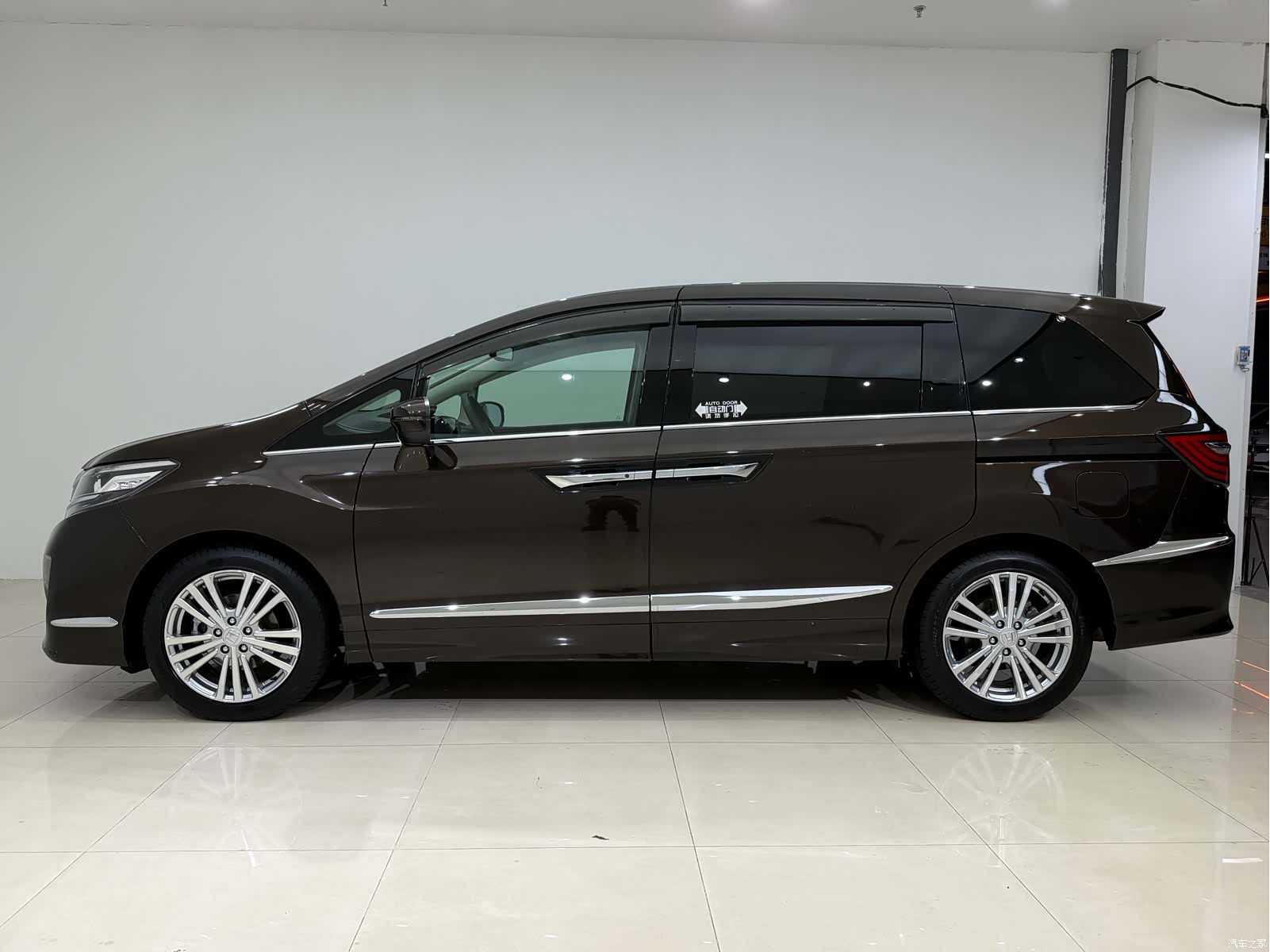 Honda Elysion, 2020 все фото