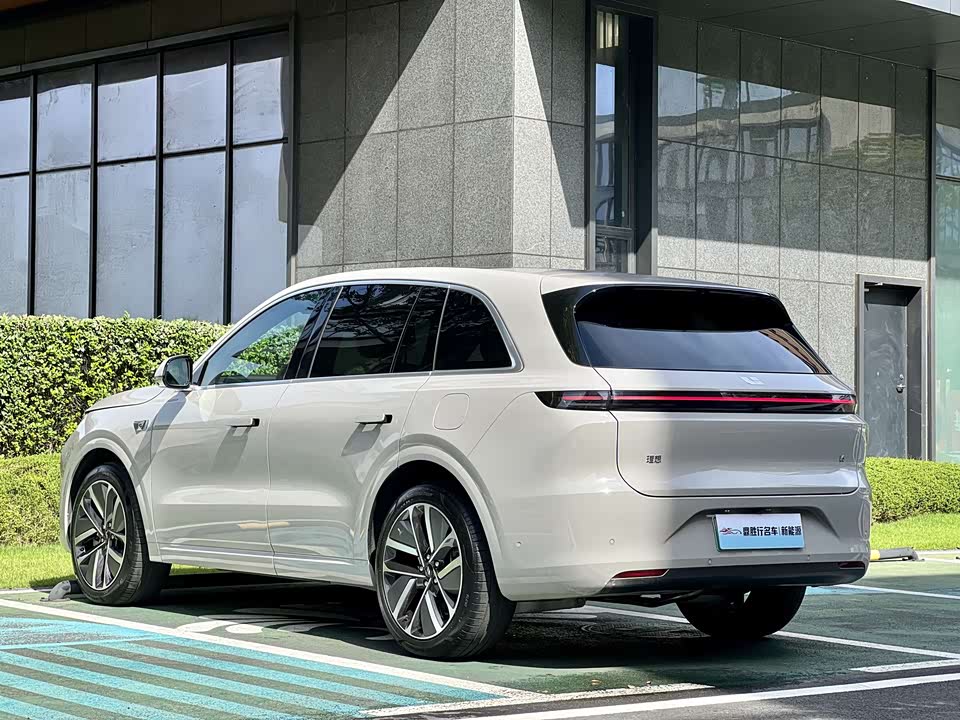 Li Auto Ideal L6