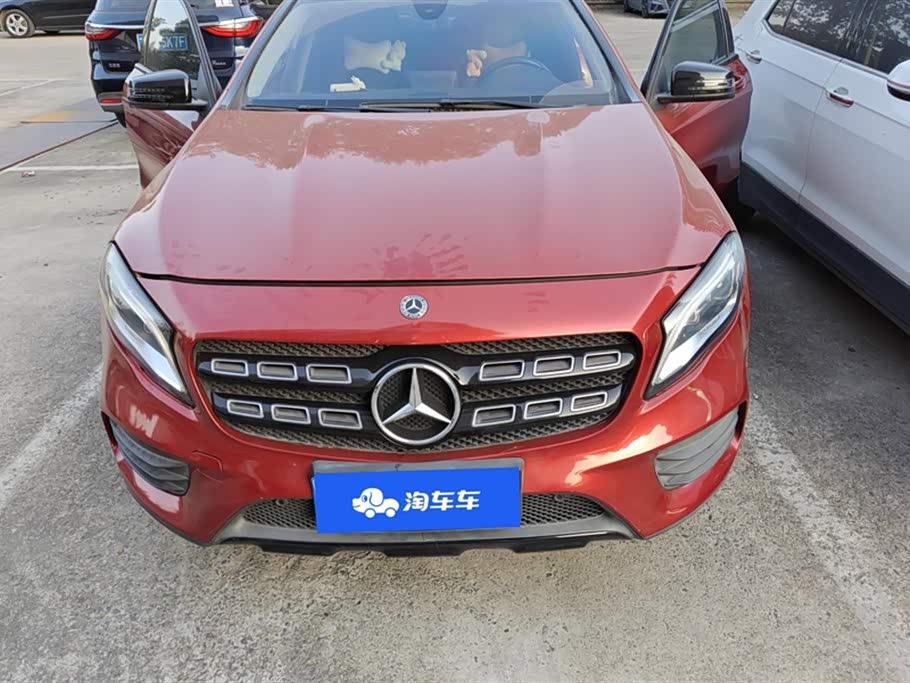 Mercedes-Benz GLA
