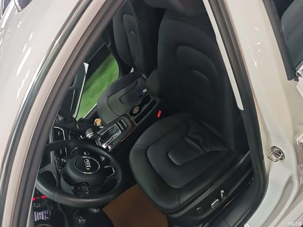 Audi A4L, 2014 15