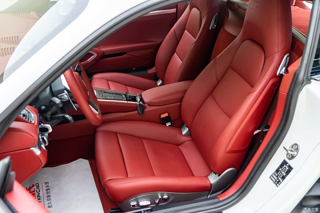 Porsche Cayman, 2019 10