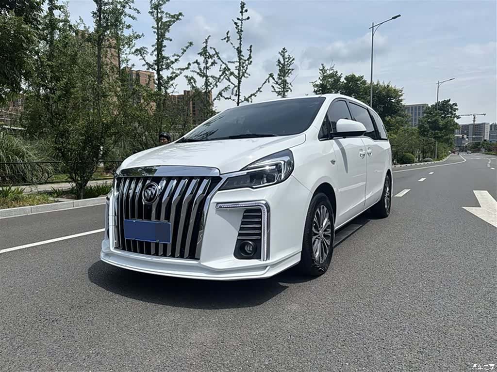Buick GL8, 2020 1