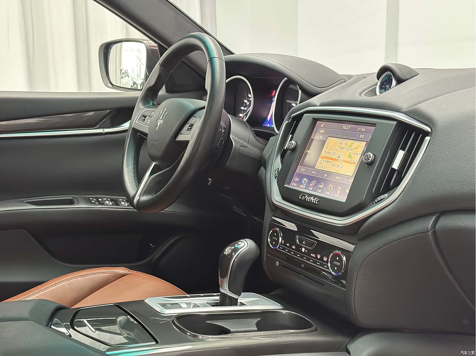 Maserati Ghibli, 2015 44