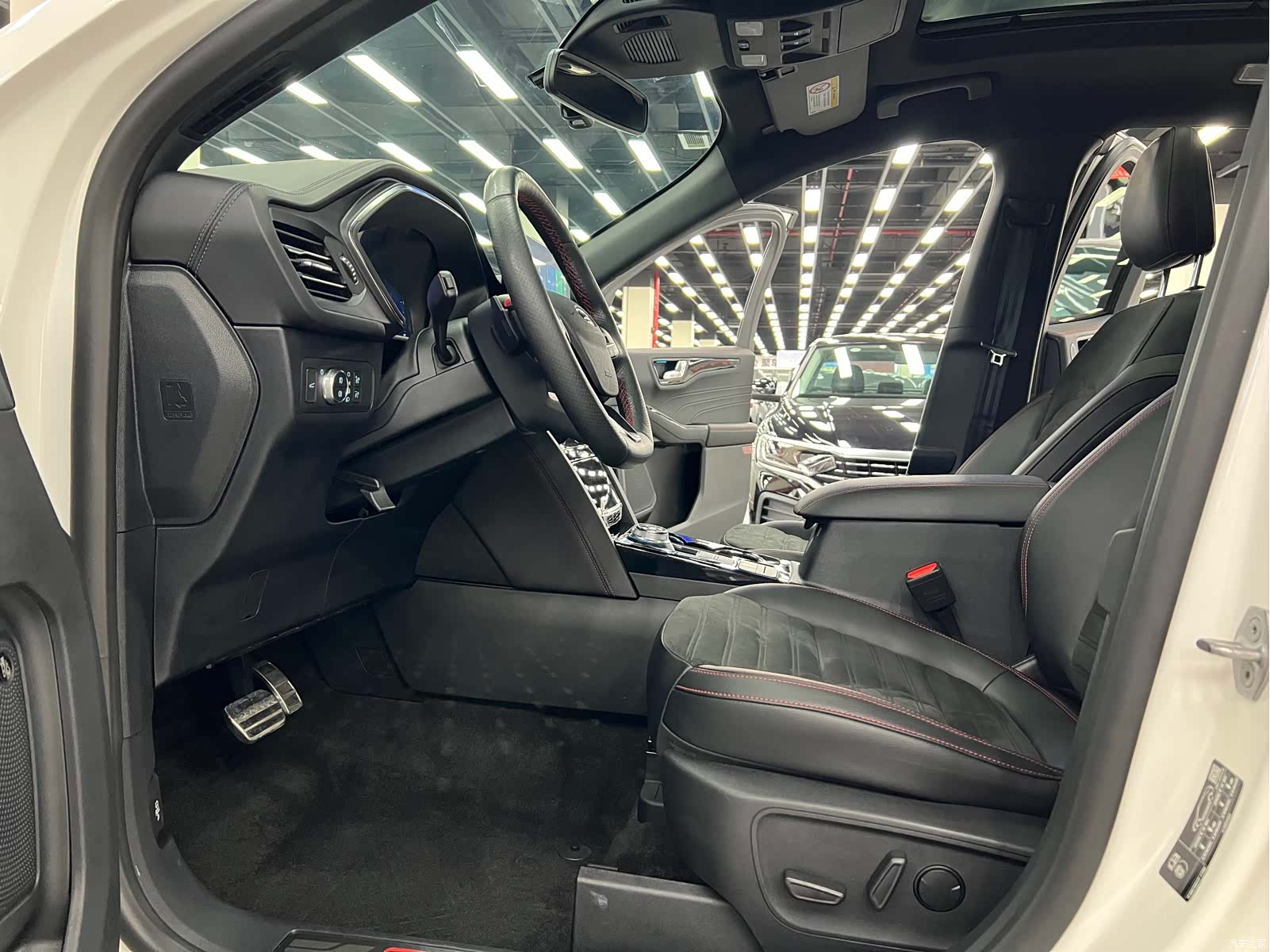 Ford Escape, 2021 19