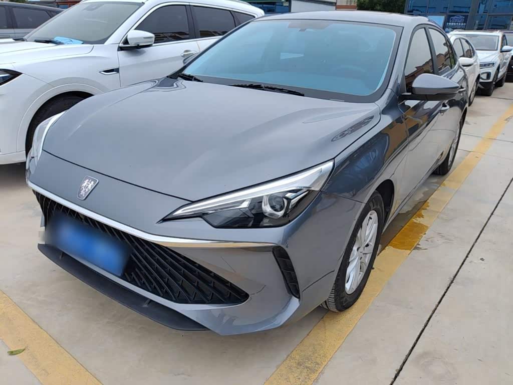 Roewe i5