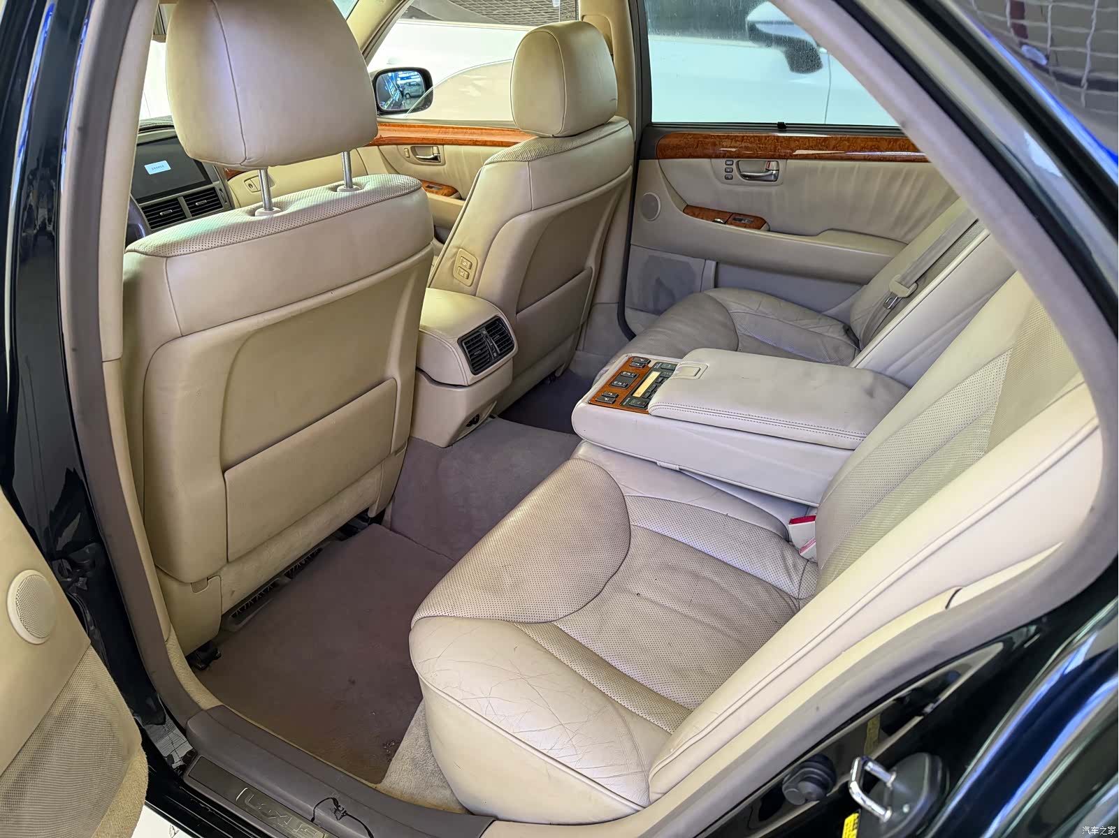 Lexus LS, 2006 9