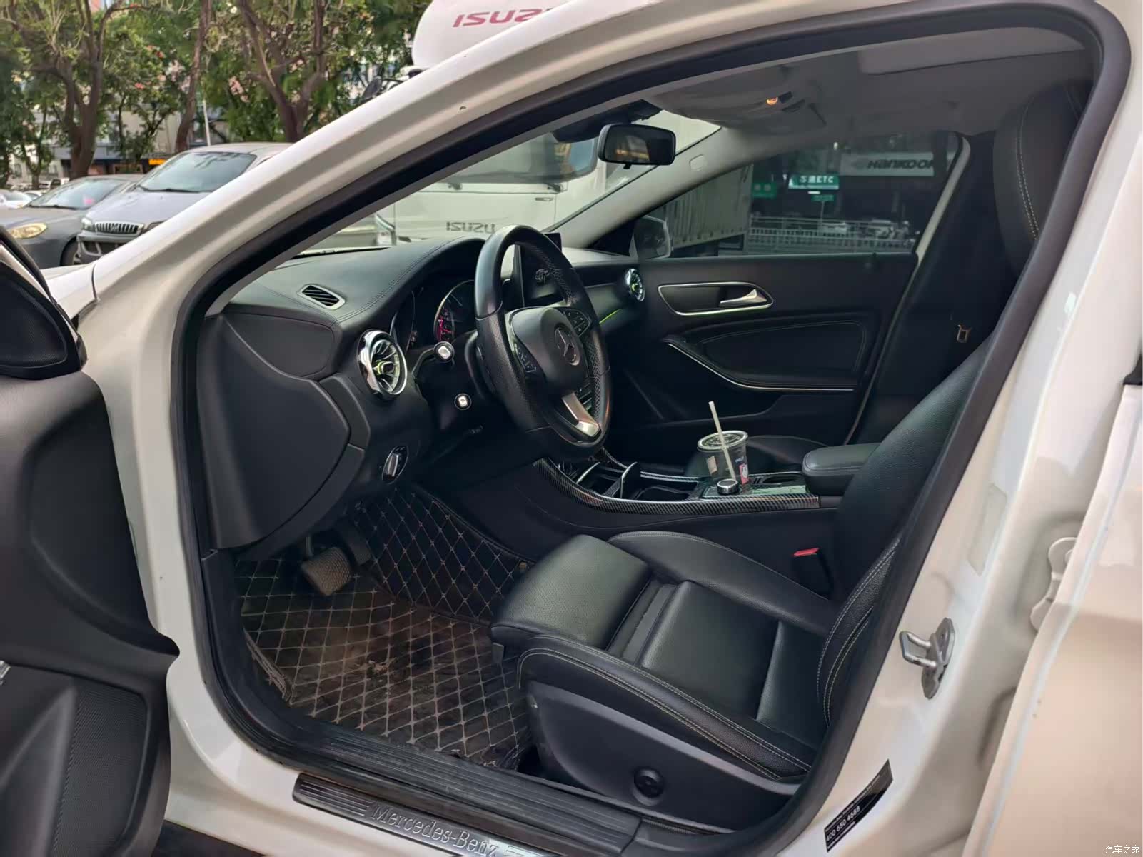 Mercedes-Benz GLA, 2018 8